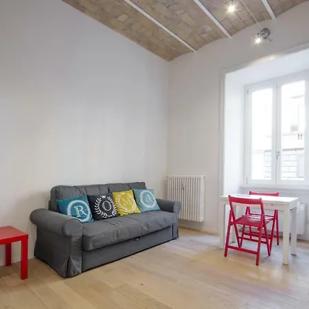 6 Stars Apartment Rome